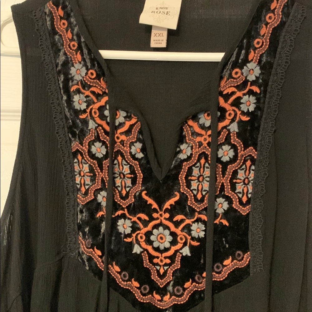 Knox Rose Black Embroidered Women's Top